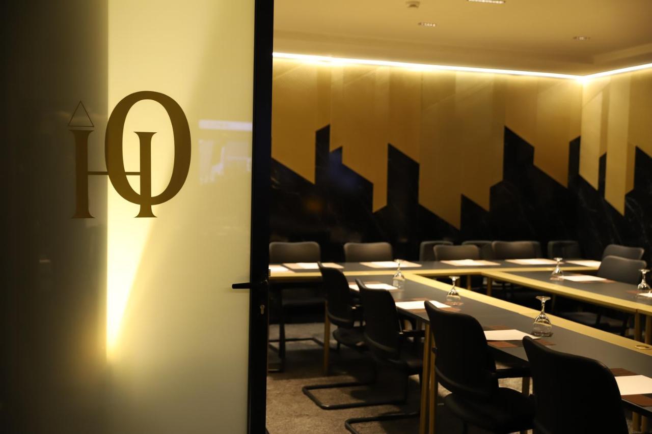 Hotel Opera Prishtine Bagian luar foto